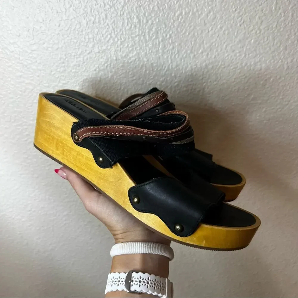 OluKai Kamola wooden platform leather slip on sandals 11
